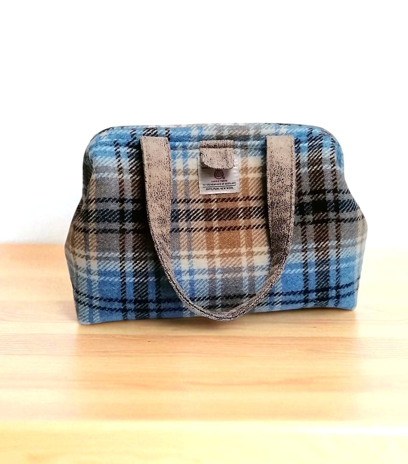 Le Tweed un matériau noble et artisanal