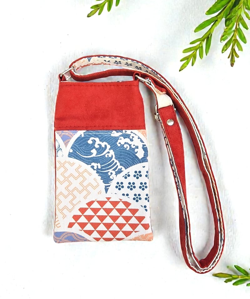 Pochette téléphone artisanale en suédine rouille et toile