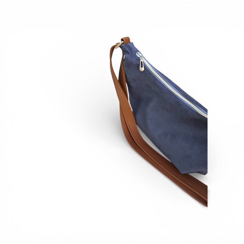 Sac Hobo artisanal en suédine bleu 4
