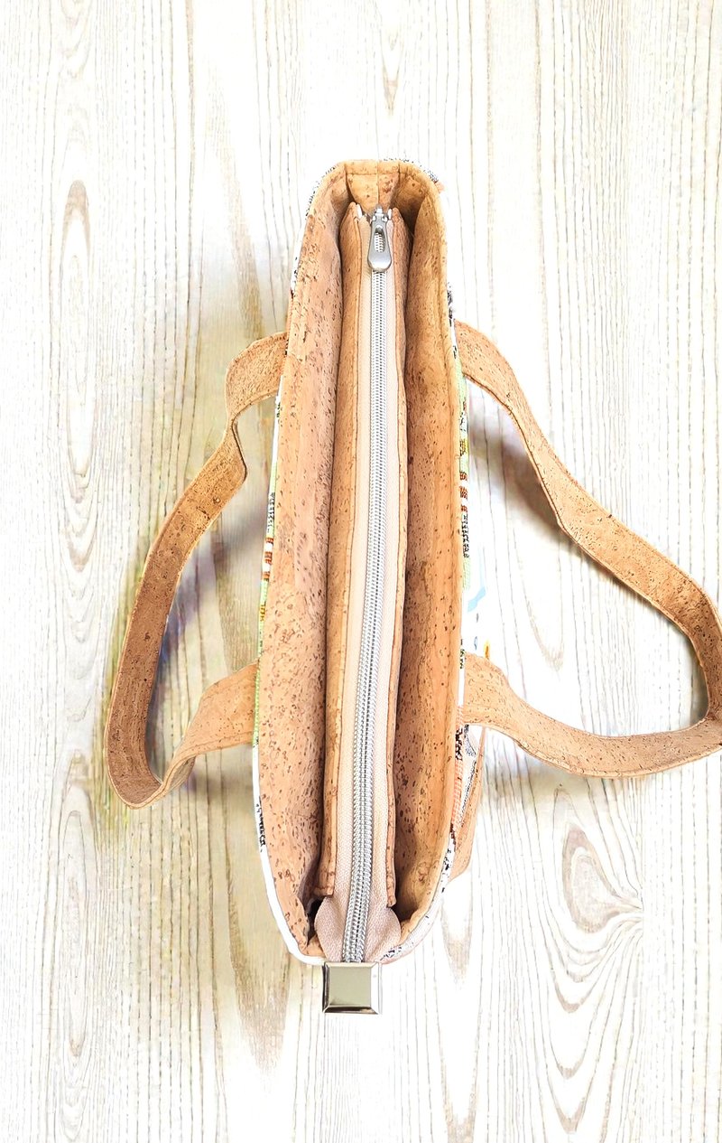 Sac cabas artisanal en liège et jacquard 4