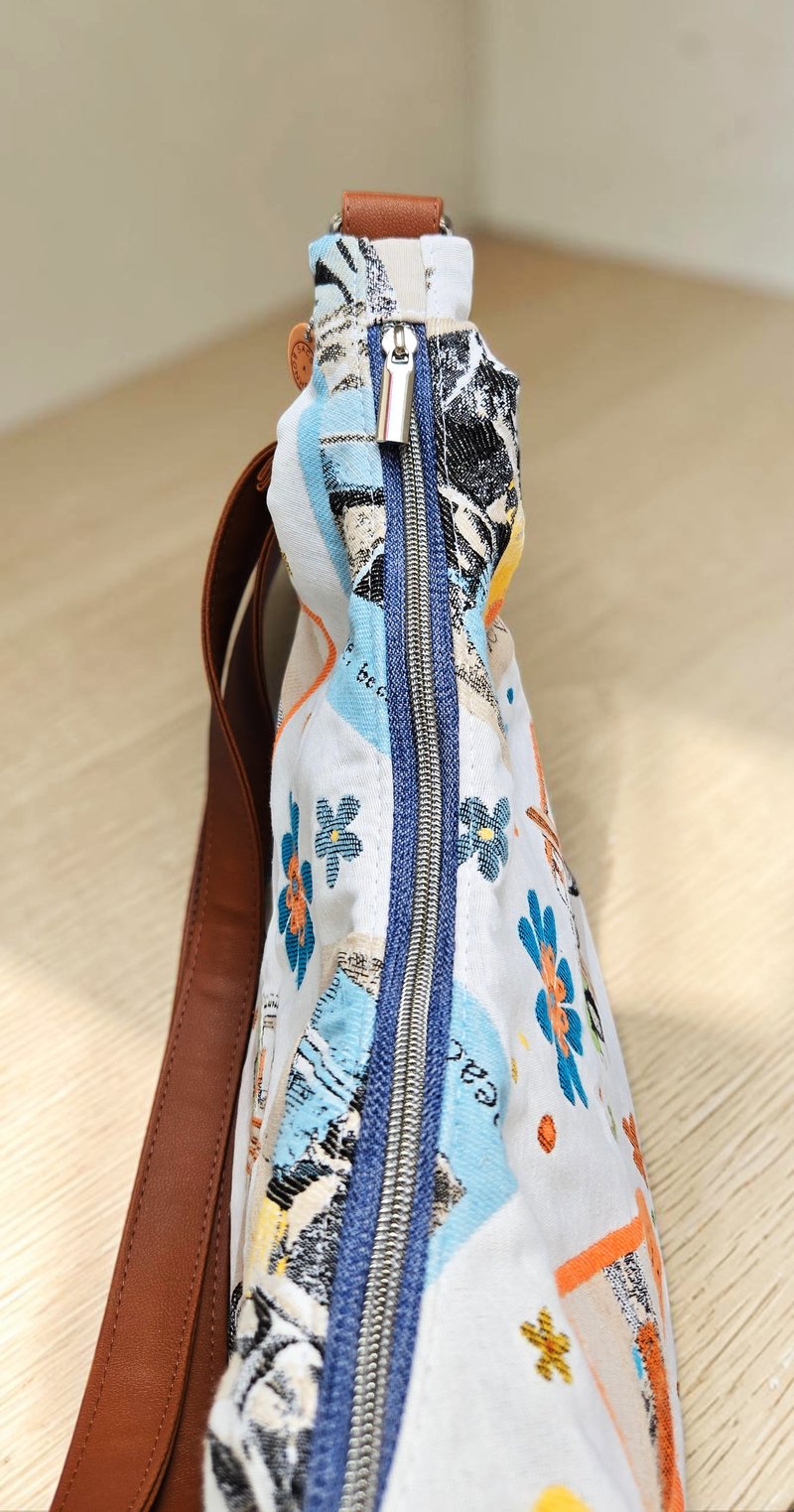 Sac Hobo artisanal en jacquard 4